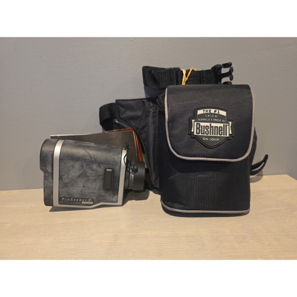 Bushnell Pinseeker 1500 Used Black/Grey RangeFinder With Bag And Manual Untested